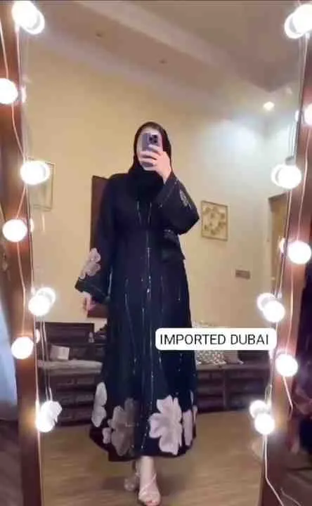عبايات أنيقة Elegant abayas