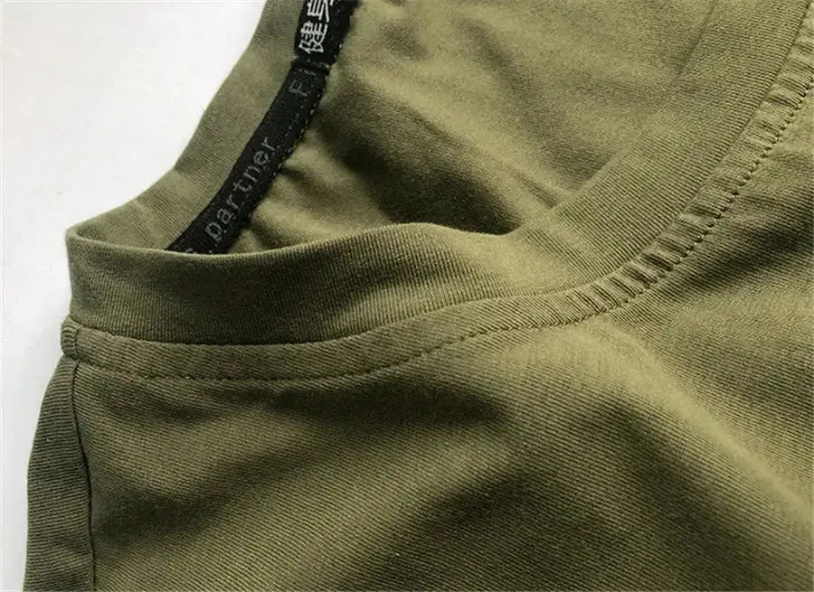 2022 new men summer Oversized T-shirt Fashion Gym Singlet Cotton Loose Bodybuilding Fitness Round Neck Printed Short Sleeve