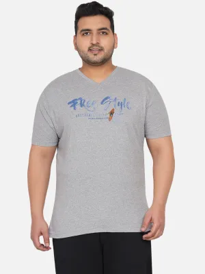 Kitaro - Men Light GreyPlus Size Regular Fit V-Neck Printed Casual T-Shirt